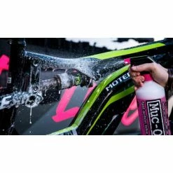 MUC-OFF BIKE CLEANER Bike Cleaner (5 L) 16 MUC-OFF BIKE CLEANER Bike Cleaner (5 L) -Geschäft für Hautpflege 600x600 70460 15693308409489